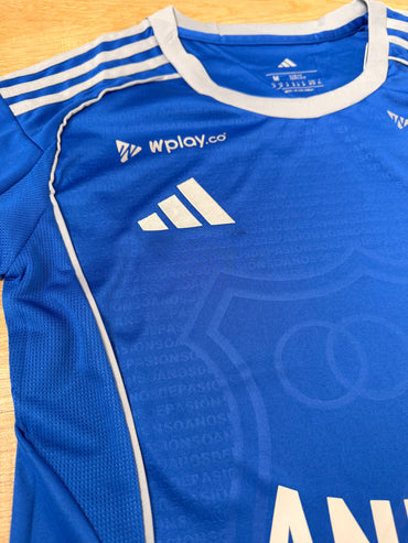 Camiseta Millonarios 2026 Local Dama – Calidad 1.1 Encauchetada