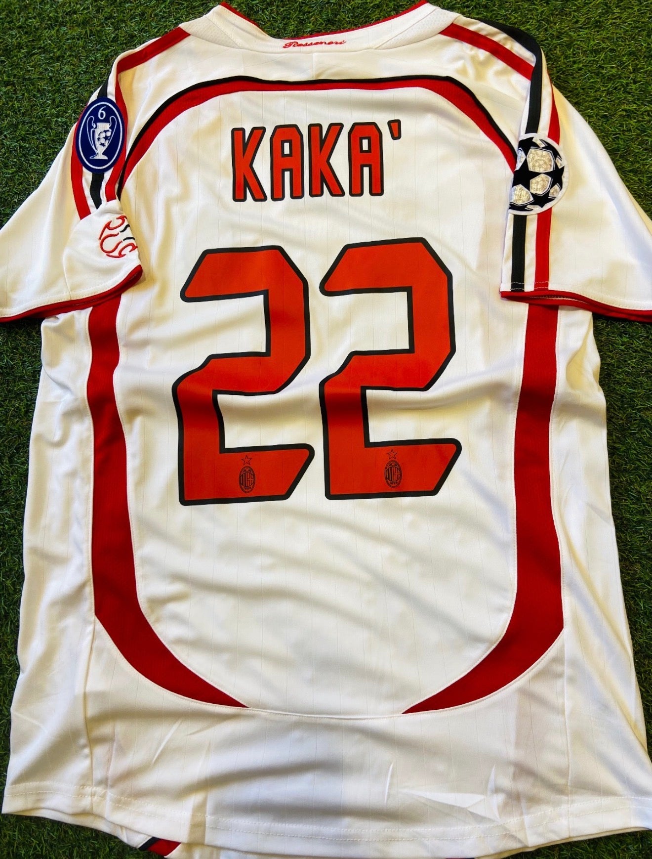 Camiseta AC Milan Retro Blanca – (Calidad 1.1) ⚪🔴⚫✨