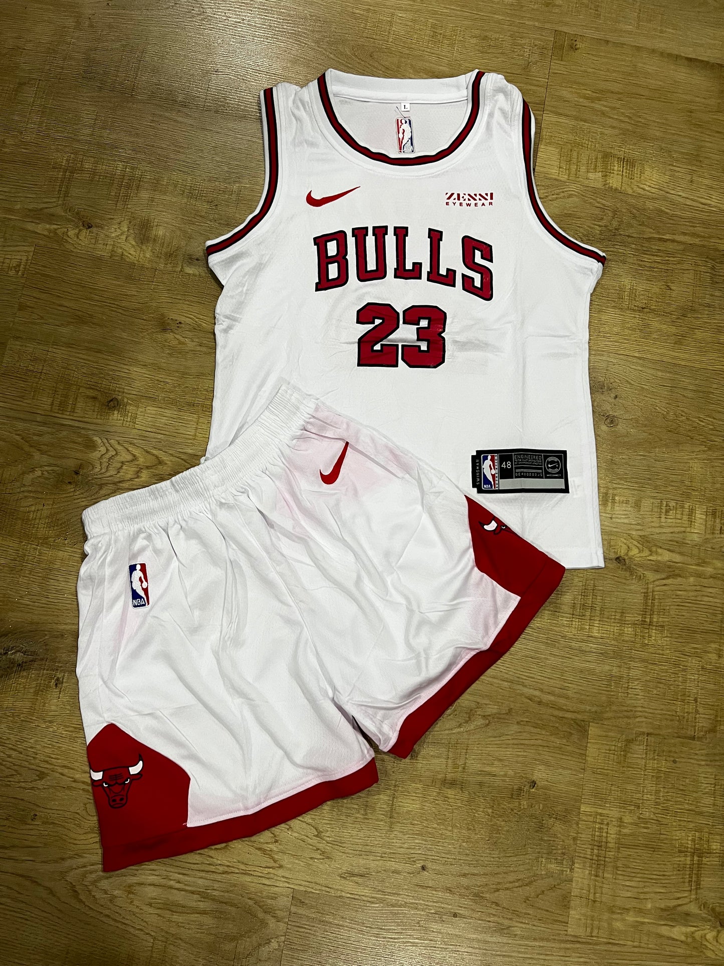 Uniforme Niño Chicago Bulls Blanco #23 – (Calidad Triple A) 🏀⚪