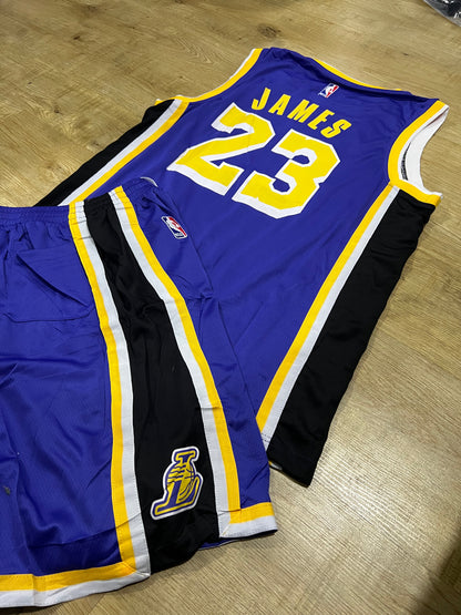 Uniforme Adulto Lakers Morado #23 – (Calidad Triple A) 🏀💜