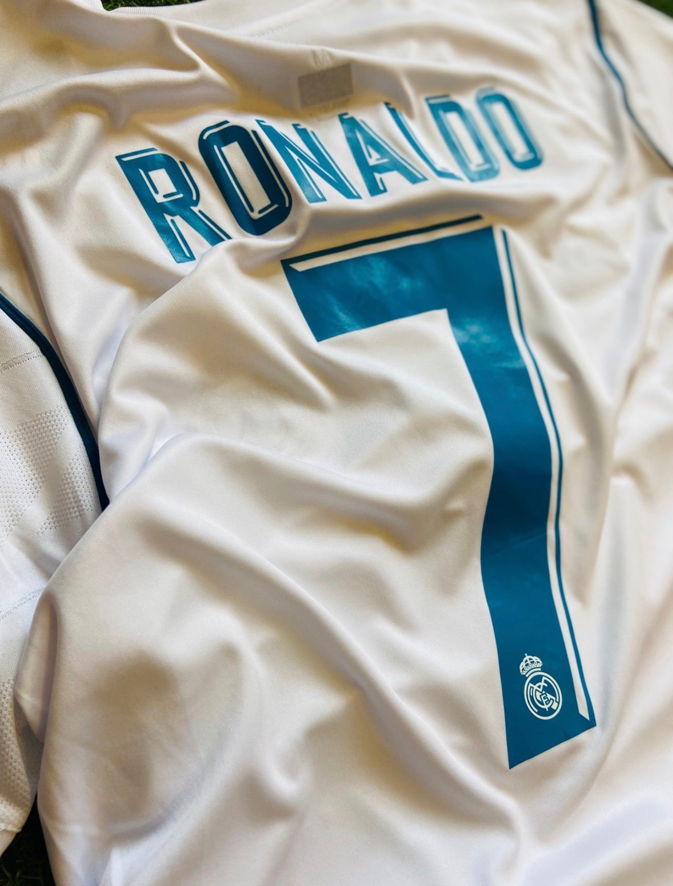 Camiseta Real Madrid Retro 2018 – (Calidad 1.1) ⚪🏆