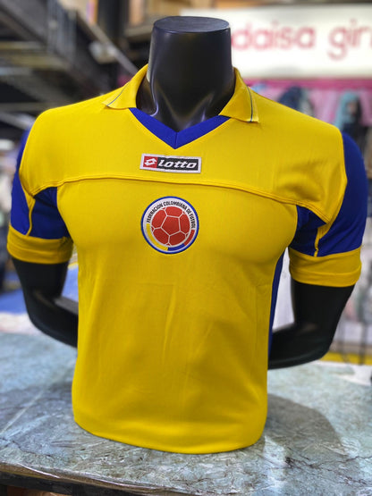 Camiseta Selección Colombia Retro Lotto – Hombre (Calidad 1.1)💛