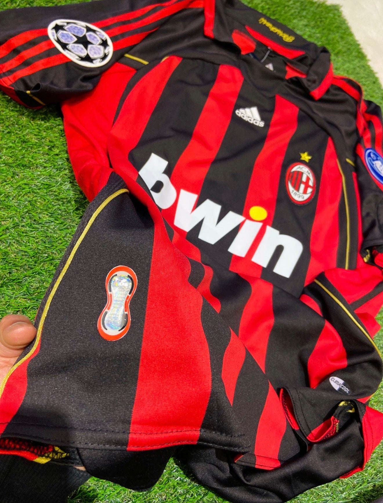 Camiseta AC Milan Retro Local – (Calidad 1.1) 🔴⚫🏆